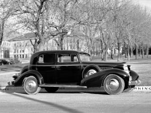 Cadillac Series 355-D Series 10 V8 5-Passenger Sedan by Fisher 1935 года